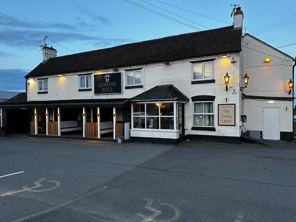 Hotel Leaking Well, Dunhampton à Stourport Extérieur photo