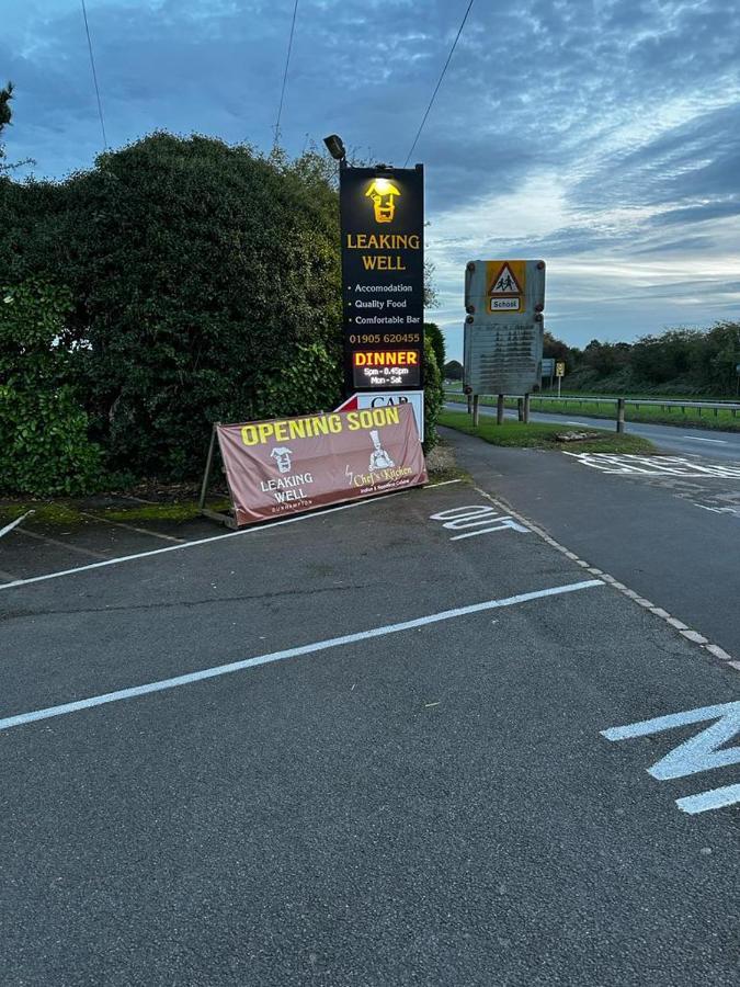 Hotel Leaking Well, Dunhampton à Stourport Extérieur photo